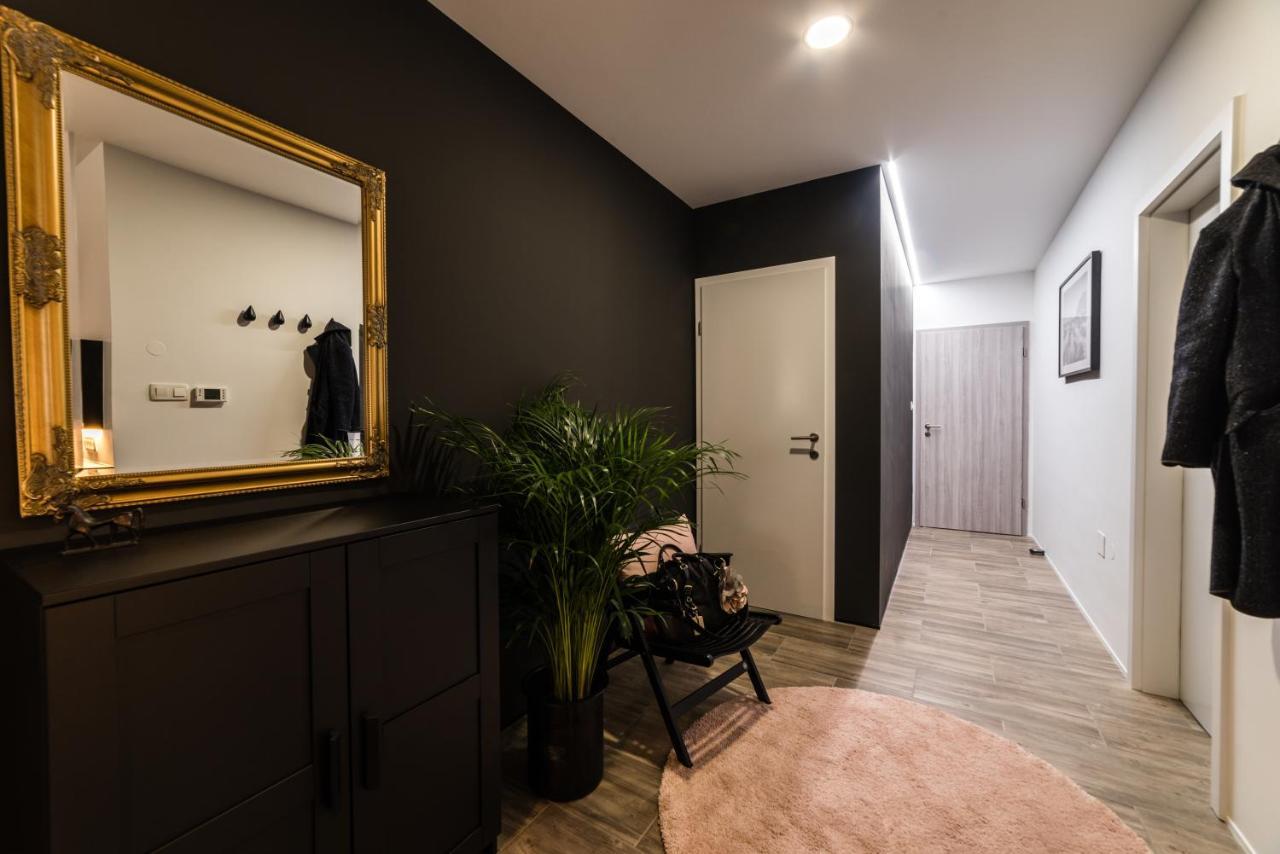 Flex Apartments Tour As Ljubljana Ngoại thất bức ảnh
