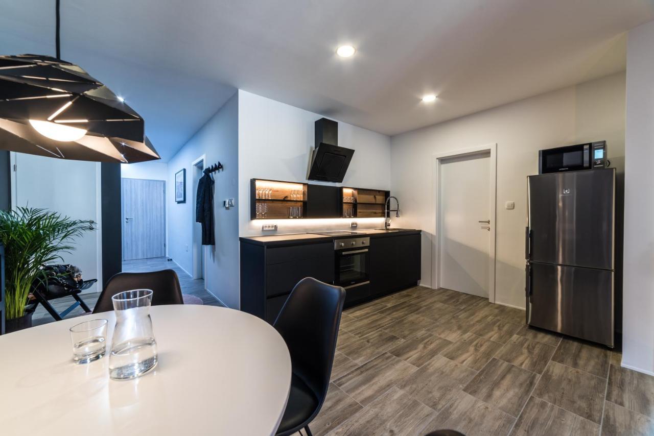 Flex Apartments Tour As Ljubljana Ngoại thất bức ảnh