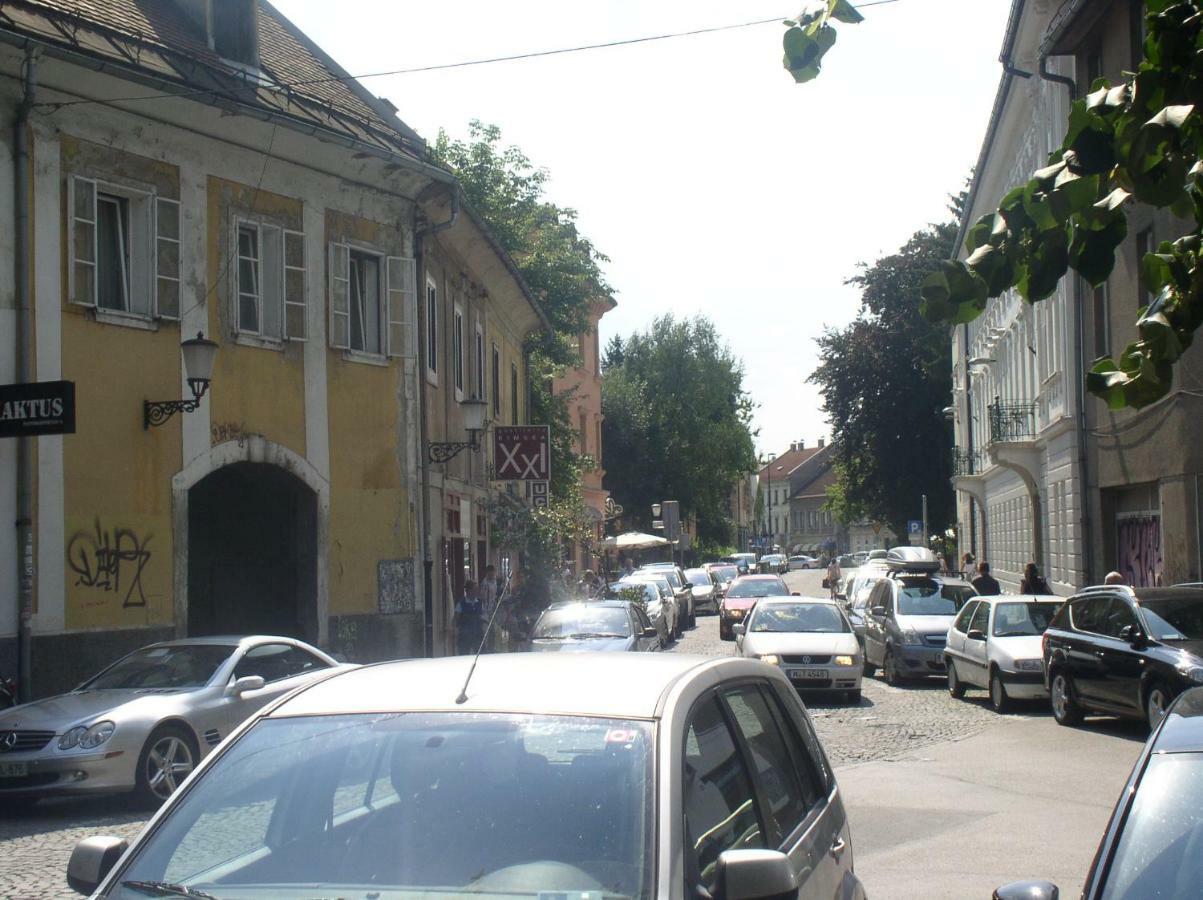 Flex Apartments Tour As Ljubljana Ngoại thất bức ảnh